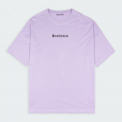 Camiseta para hombre oversize con estampado de RESILIENCIA en color Lila