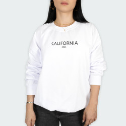 Buzo para mujer marca oaxis con estampado de CALIFORNIA en color Blanco