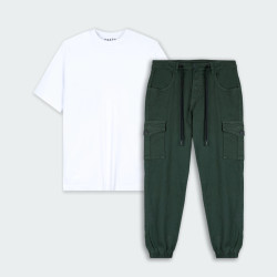 Combo de camiseta regular y jogger