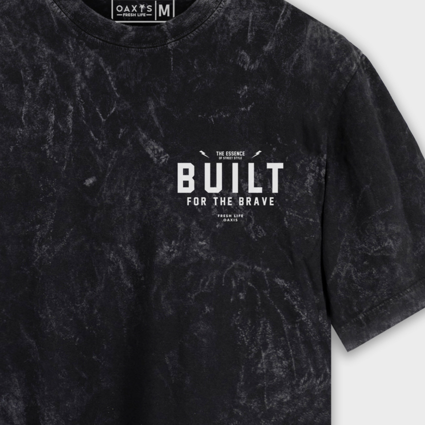 Camiseta acid wash negra letras BUILT
