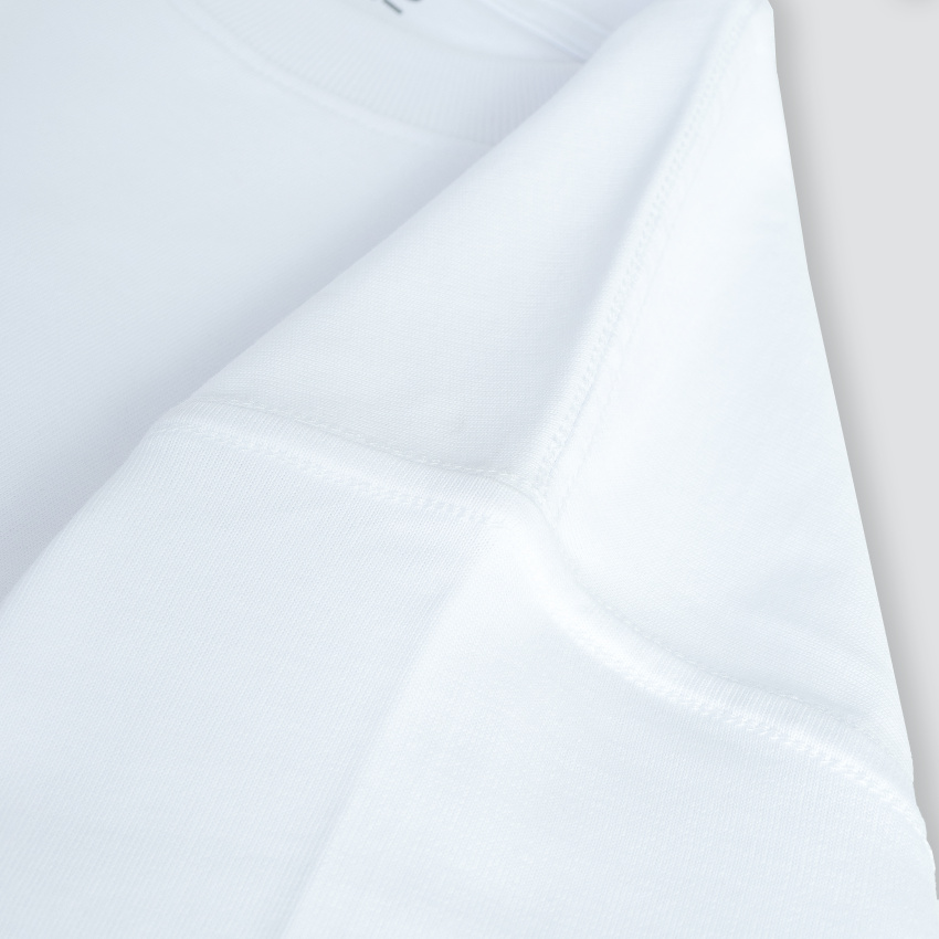 Camiseta blanca premium HERE WE GLOW