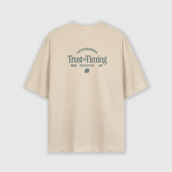 Camiseta oversize con estampado atrás TRUST THE TIMING 