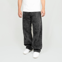 Combo de buzo y jean básico